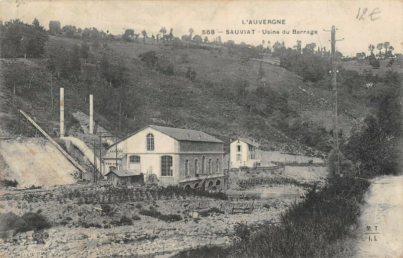 Carte postale ancienne Sauviat Usine Du Barrage à Sauviat