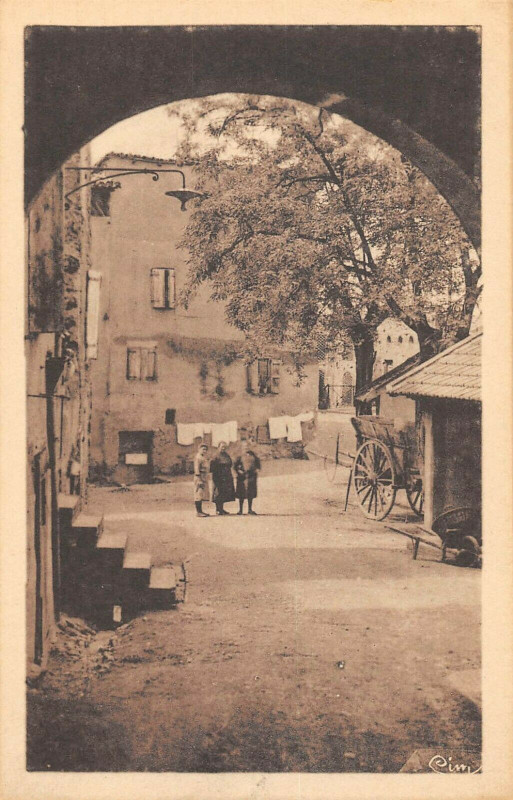 Carte postale ancienne Graulhet Rue Panessac Le Gousch à Graulhet