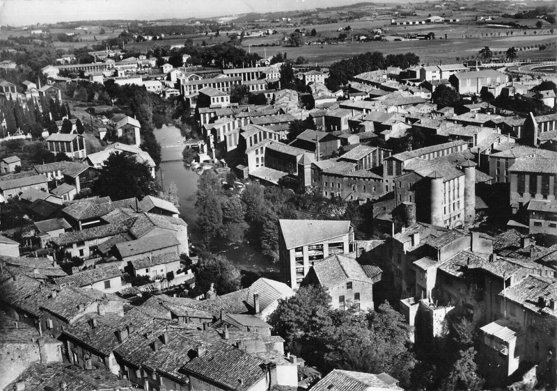 Carte postale ancienne Graulhet Quartier Saint-Jean Et Moulin à Graulhet
