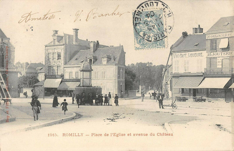 Carte postale ancienne Romilly Place De L'Eglise Et Avenue Du Chateau