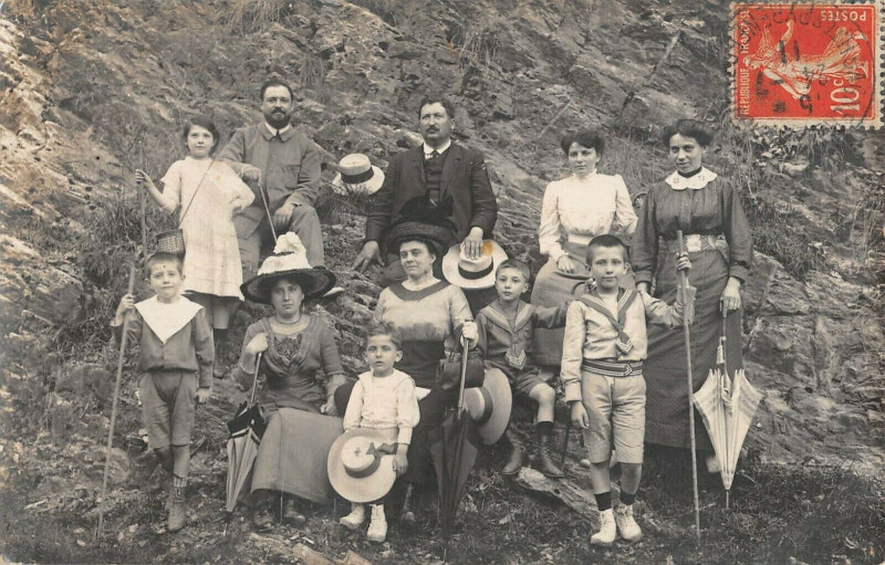 Carte postale ancienne Carte Photo Situee Au Verso A Gripp Bagneres De Bigorre