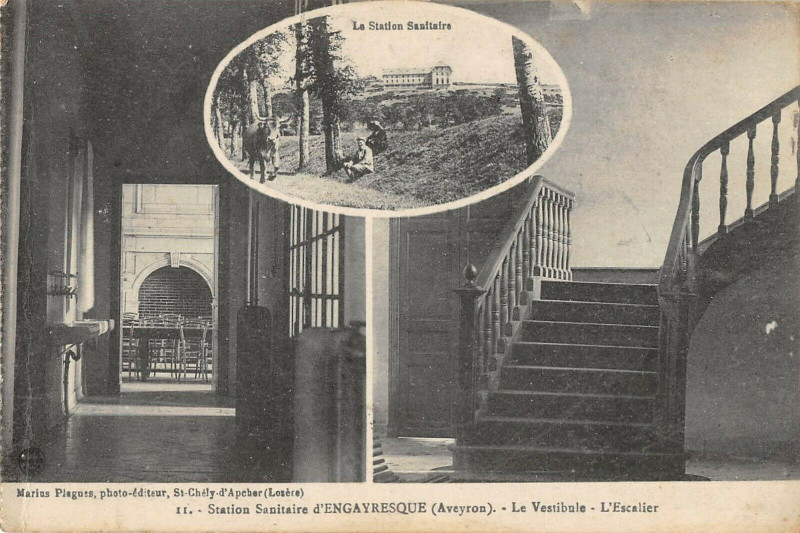 Carte postale ancienne Station Sanitaire D'Engayresque Le Vestibule Escalier