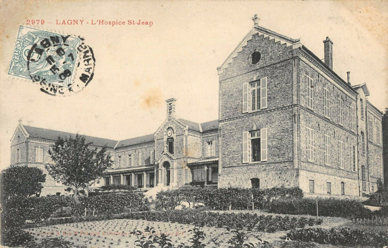 Carte postale ancienne Lagny Hospice Saint Jean