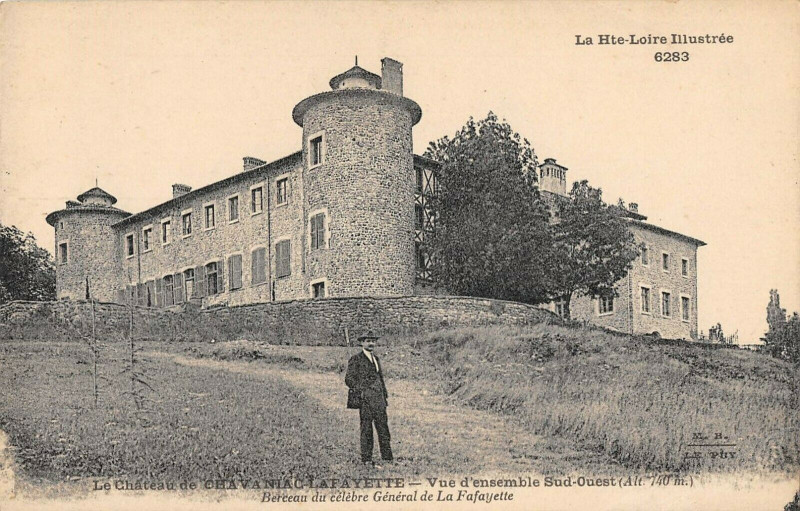 Carte postale ancienne Chateau De Chavanac Lafayette Vue Sud Ouest