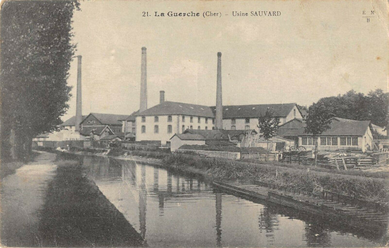 Carte postale ancienne La Guerche Usine Sauvard