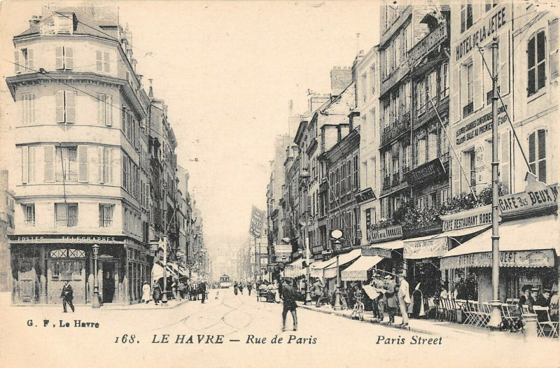 Carte postale ancienne Le Havre Rue De Paris au Havre