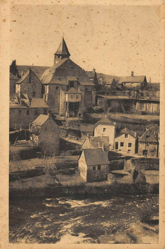 Carte postale ancienne Treignac Eglise Sur La Vezere à Treignac