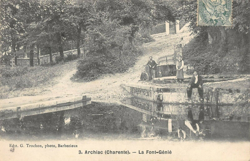 Carte postale ancienne Archiac La Font Genie
