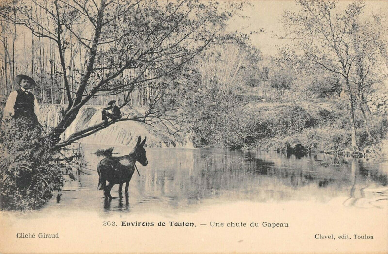 Carte postale ancienne Environs De Toulon Une Chute Du Gapeau à Toulon