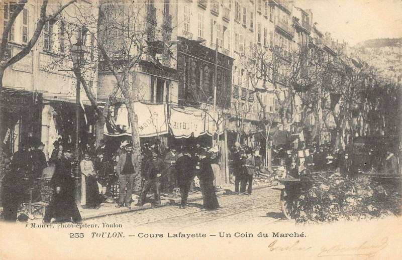 Carte postale ancienne Toulon Cours Lafayette Un Coin Du Marche à Toulon