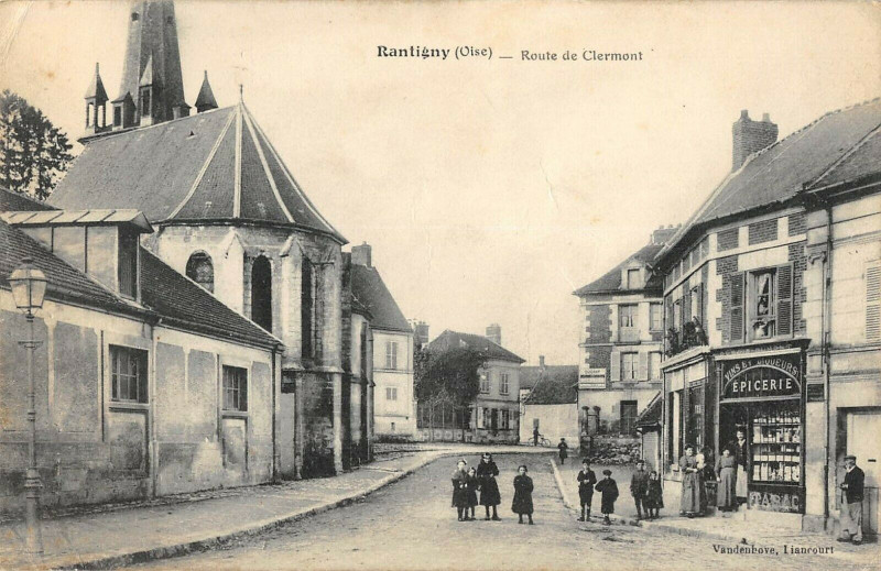 Carte postale ancienne Rantigny Route De Clermont (cliché rare à Rantigny