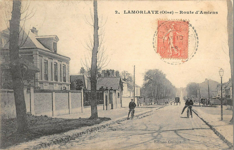 Carte postale ancienne Lamorlaye Route D'Amiens à Lamorlaye