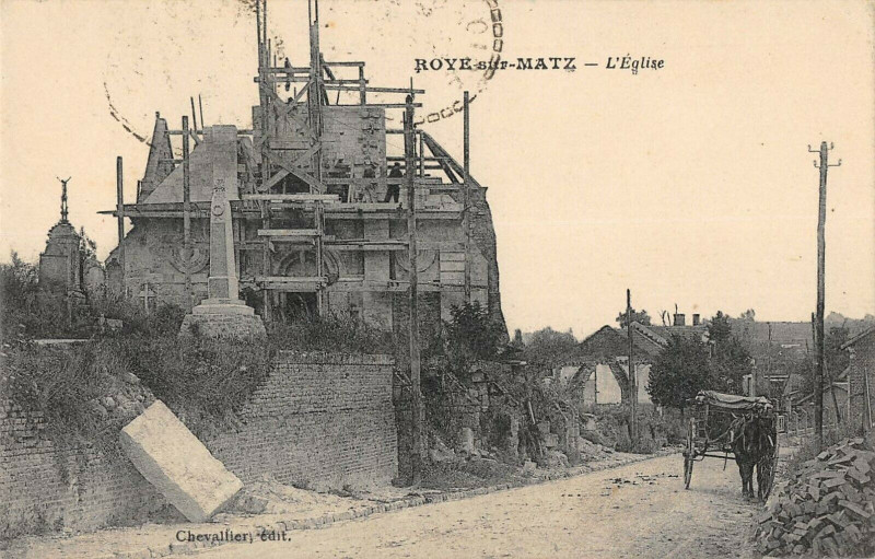 Carte postale ancienne Roye Sur Matz L'Eglise à Roye-sur-Matz