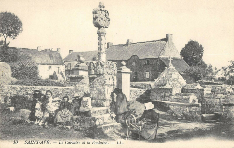 Carte postale ancienne Saint Ave Le Calvaire Et La Fontaine