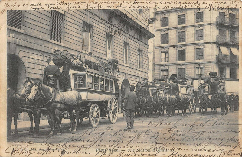 Carte postale ancienne Paris Vecu Une Station D'Omnibus à Paris