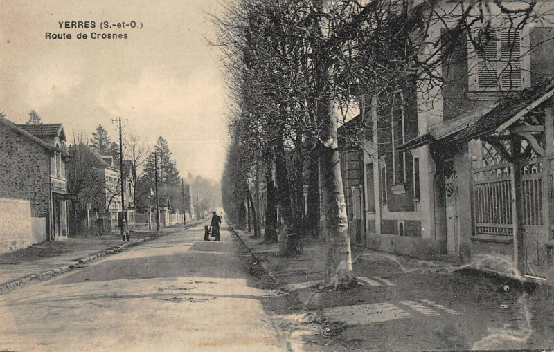 Carte postale ancienne Yerres Route De Crosnes à Yerres
