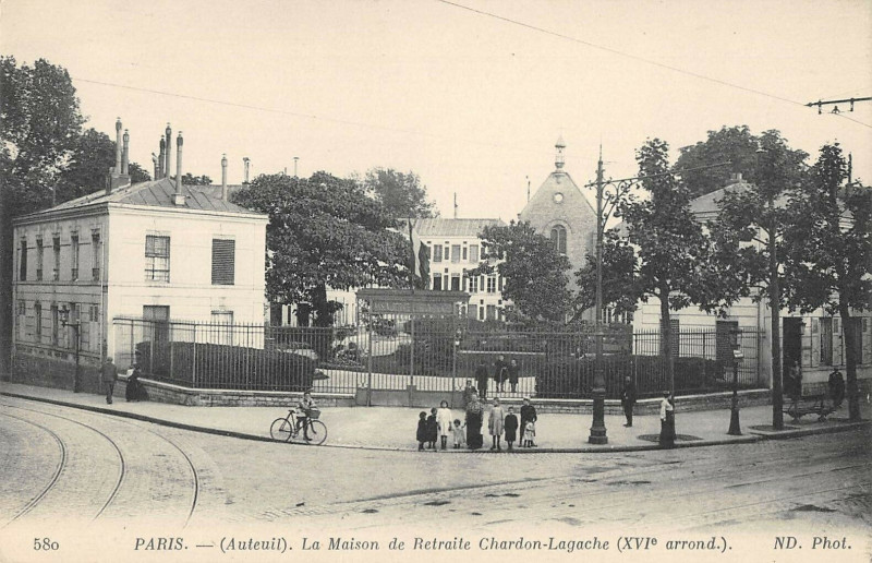 Carte postale ancienne Auteuil - La Maison de Retraite Chardon-Lagache à Paris 16e