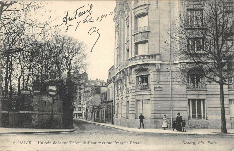 Carte postale ancienne Un coin de la rue Théophile-Gautier et rue François Gérard à Paris 16e