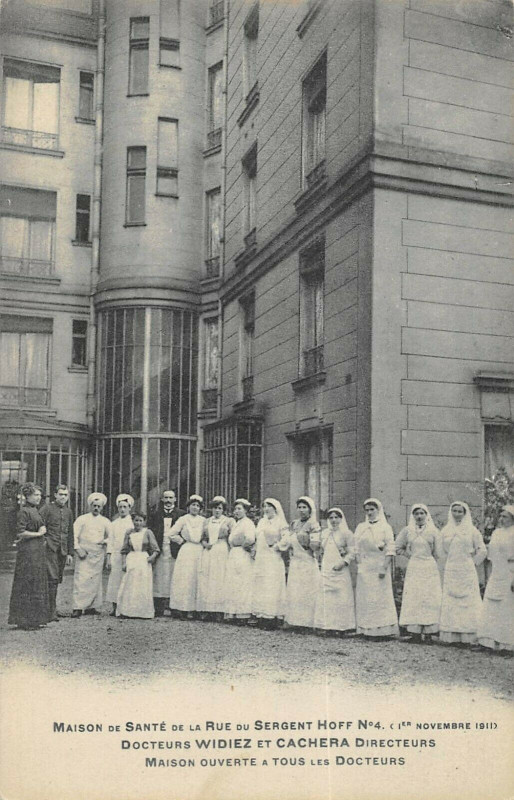 Carte postale ancienne Maison de Santé de la Rue du Sergent Hoff à Paris 17e