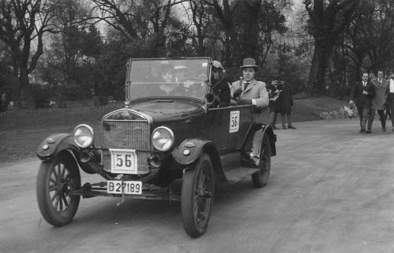 Carte postale ancienne Paris Bois De Boulogne Carte Photo Concours Avec Automobiles à Paris
