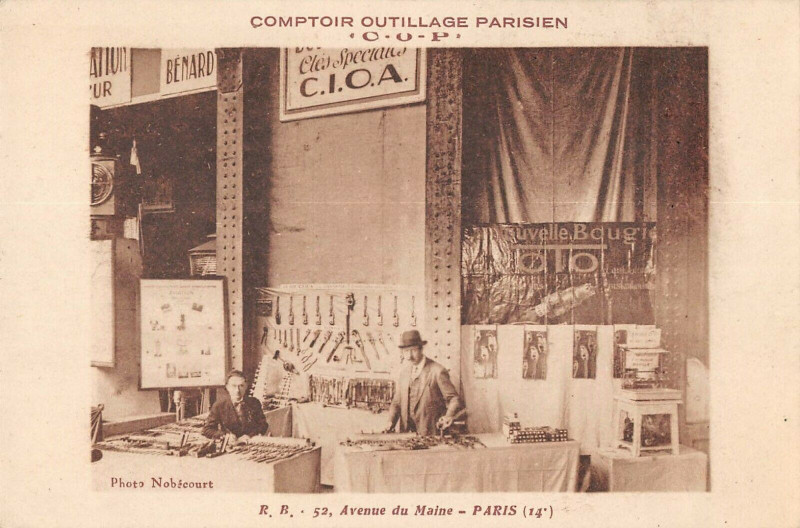Carte postale ancienne Paris XIVe Avenue Du Maine Comptoir Outillage Parisien à Paris 14e