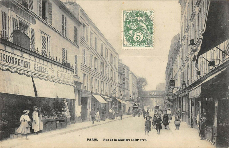 Carte postale ancienne Rue de la Glacière à Paris 13e