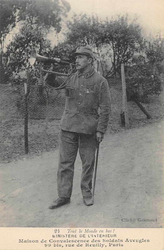 Carte postale ancienne Paris XIIe ministere interieur Maison Soldats Aveugles Rue De Reuilly à Paris 12e