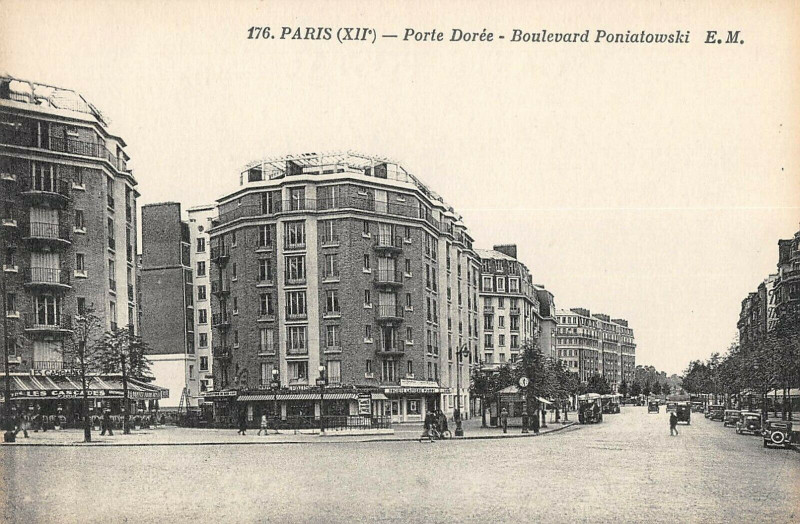 Carte postale ancienne Paris XIIe Porte Doree Boulevard Poniatowski à Paris 12e