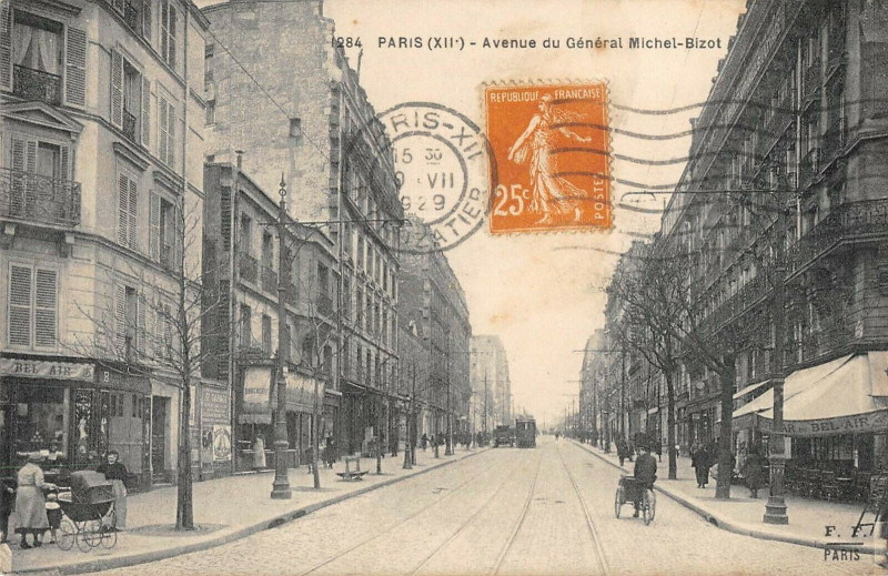 Carte postale ancienne Paris XIIe Avenue Du General Michel Bizot à Paris 12e