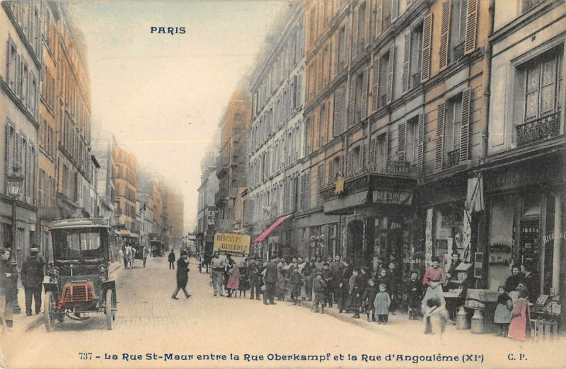 Carte postale ancienne Paris XIe La Rue Saint Maur Entre La Rue Oberkampf Et Rue D'Angouleme à Paris 11e