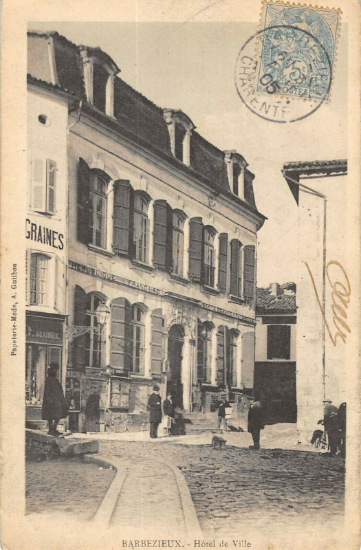 Carte postale ancienne Barbezieux Hotel De Ville