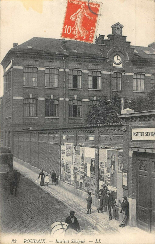 Carte postale ancienne Roubaix Institut Sevigne à Roubaix