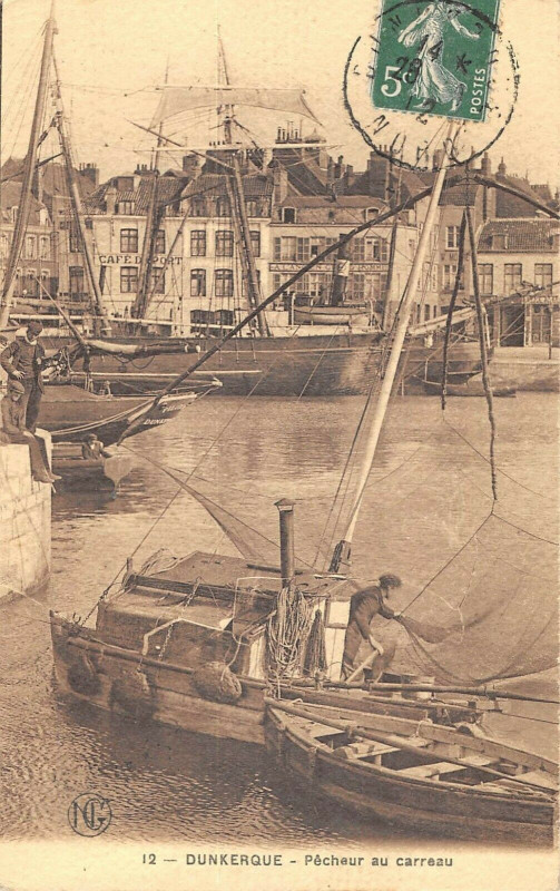 Carte postale ancienne Dunkerque Pecheur Au Carreau à Dunkerque
