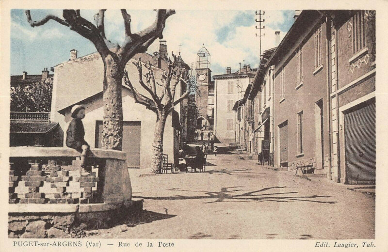 Carte postale ancienne Puget Sur Argens Rue De La Poste à Puget-sur-Argens