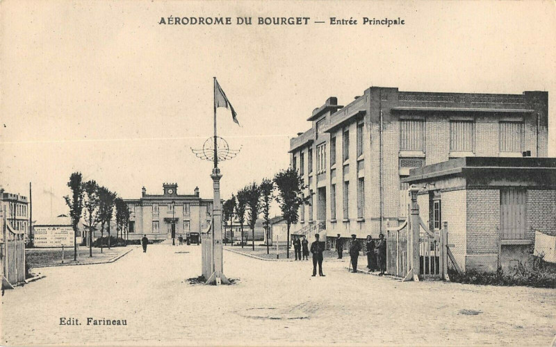 Carte postale ancienne Aerodrome Du Bourget Entree Principale