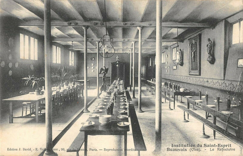 Carte postale ancienne Beauvais Institution Du Saint Esprit Le Refectoire à Beauvais