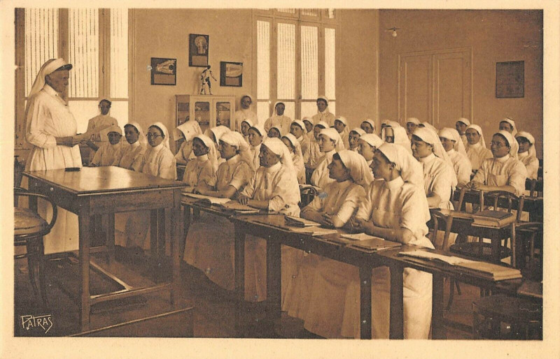Carte postale ancienne Paris XIIIe Hopital Ecole Blesses Militaires Salle D'Etudes à Paris 13e