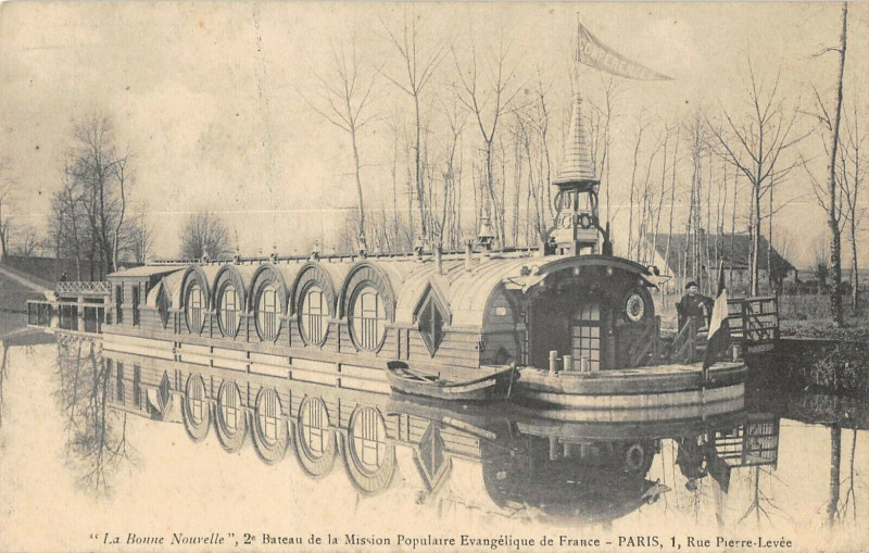 Carte postale ancienne Paris XIe La Bonne Nouvelle 2e Bateau De La Mission Popualaire Evangelique à Paris 11e