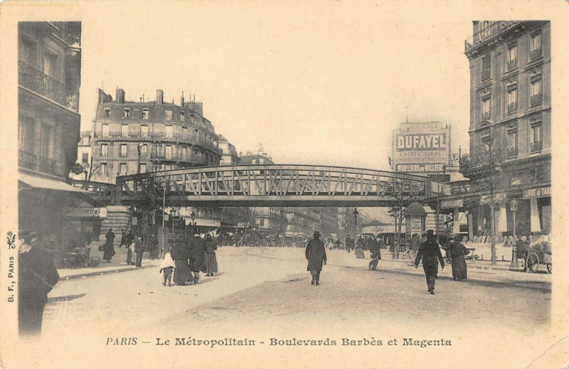 Carte postale ancienne Le Métropolitain - Boulevards Barbès et Magenta à Paris 10e
