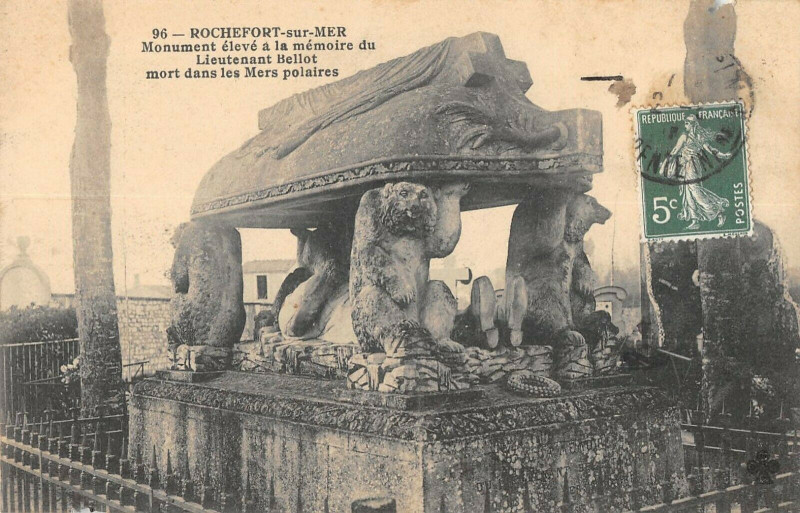 Carte postale ancienne Rochefort Sur Mer Monument Eleve Memoire Lieutenant Bellot Mers Polaires à Rochefort