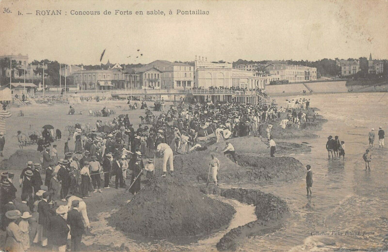 Carte postale ancienne Royan Concours De Forts En Sable A Pontaillac à Royan