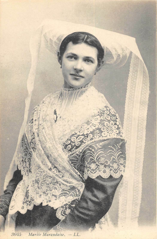 Carte postale ancienne Mariee Marandaise