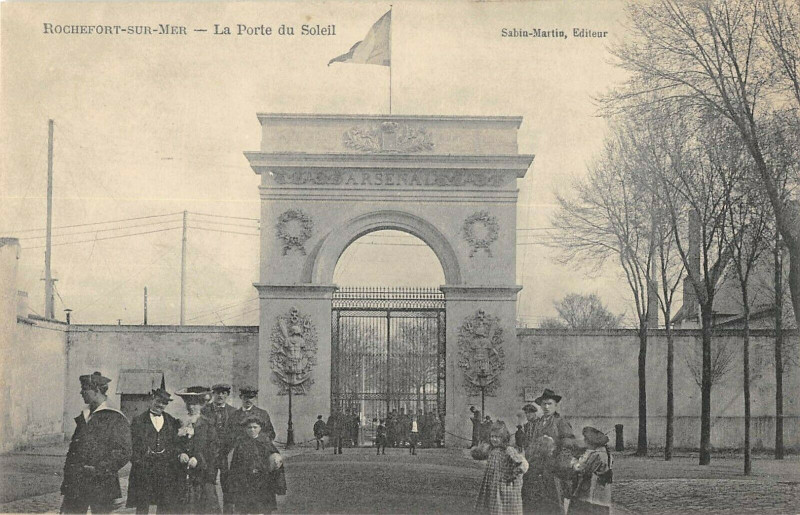 Carte postale ancienne Rochefort Sur Mer La Poste Du Soleil à Rochefort