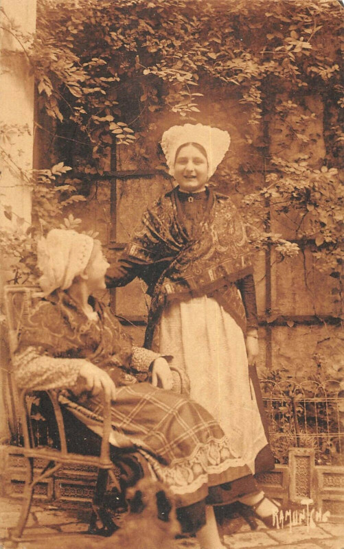 Carte postale ancienne Costume Saintongeais