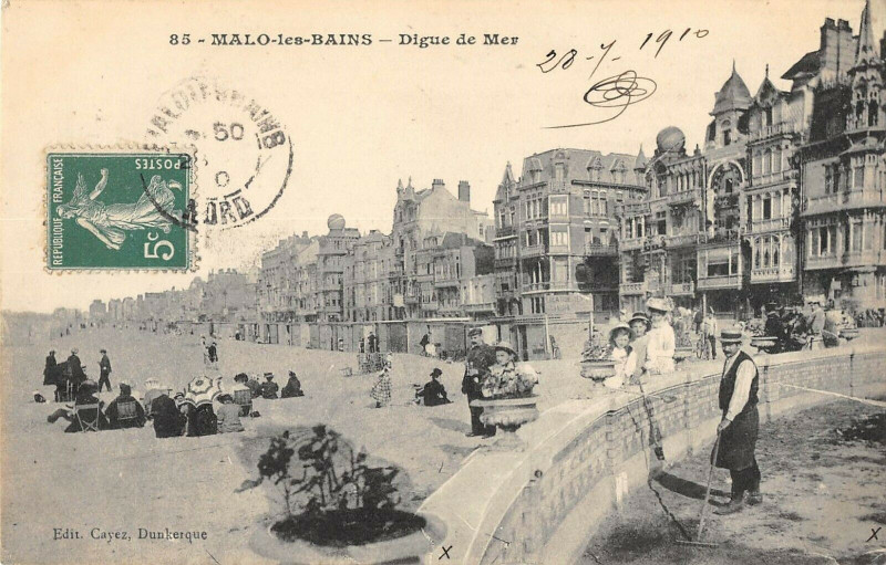 Carte postale ancienne Malo Les Bains Digue De Mer