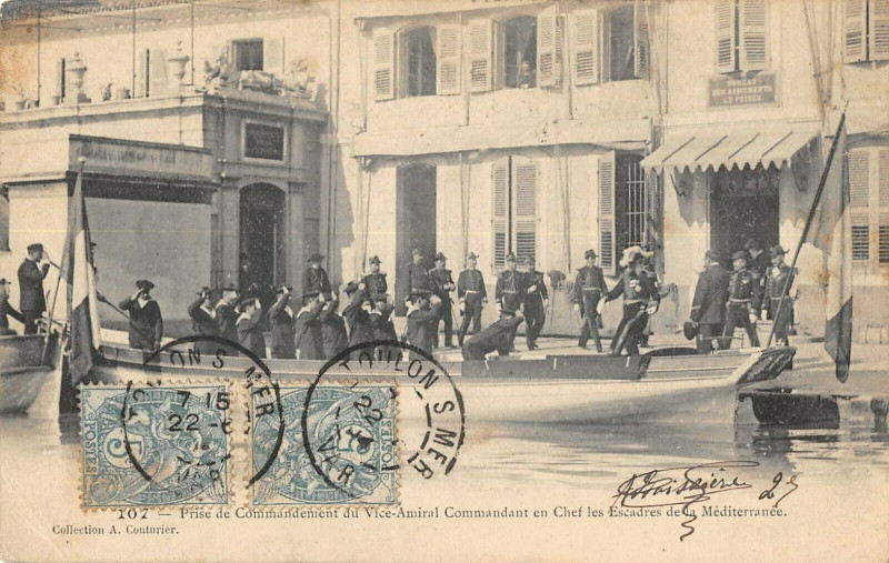 Carte postale ancienne Toulon Prise De Commandement Du Vice Amiral Commandant En Chef Escadres à Toulon