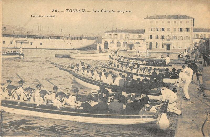 Carte postale ancienne Toulon Les Canots Majeurs à Toulon
