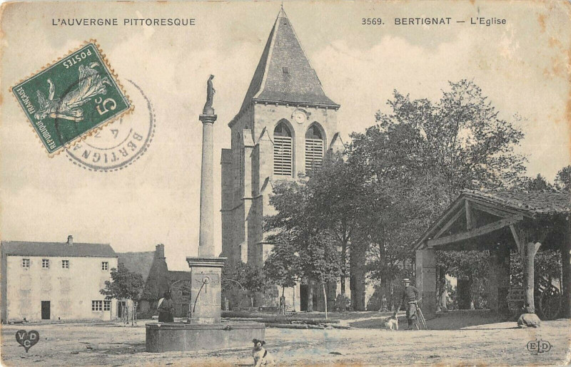 Carte postale ancienne Bertignat L'Eglise à Bertignat
