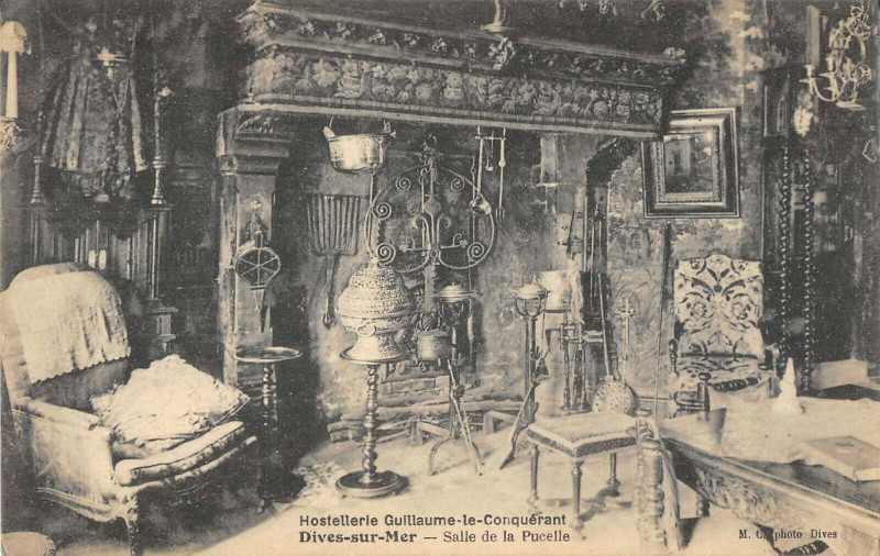 Carte postale ancienne Dives L'Hostellerie Guillaume Le Conquerant Salle De La Pucelle