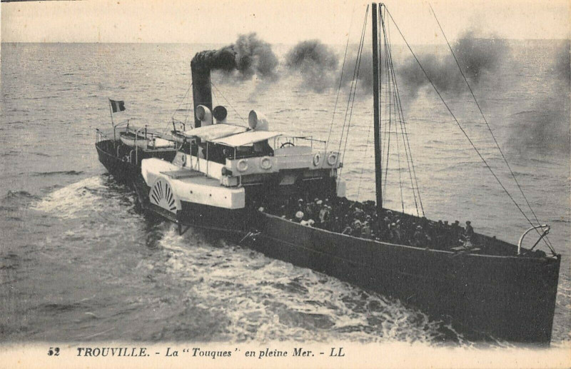 Carte postale ancienne Trouville La Touques En Pleine Mer à Touques
